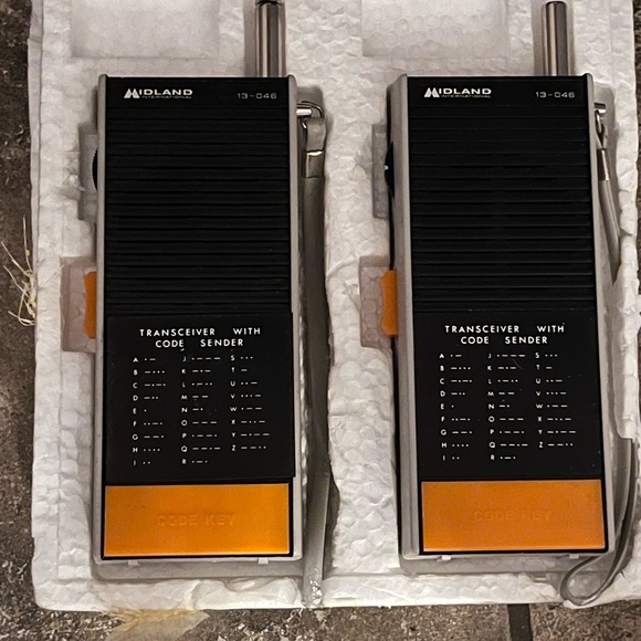 Midland Walkie Talkie - Picture 2 of 11